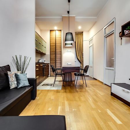 Stylish Apartment - Ivana Franka Street Lwów Zewnętrze zdjęcie